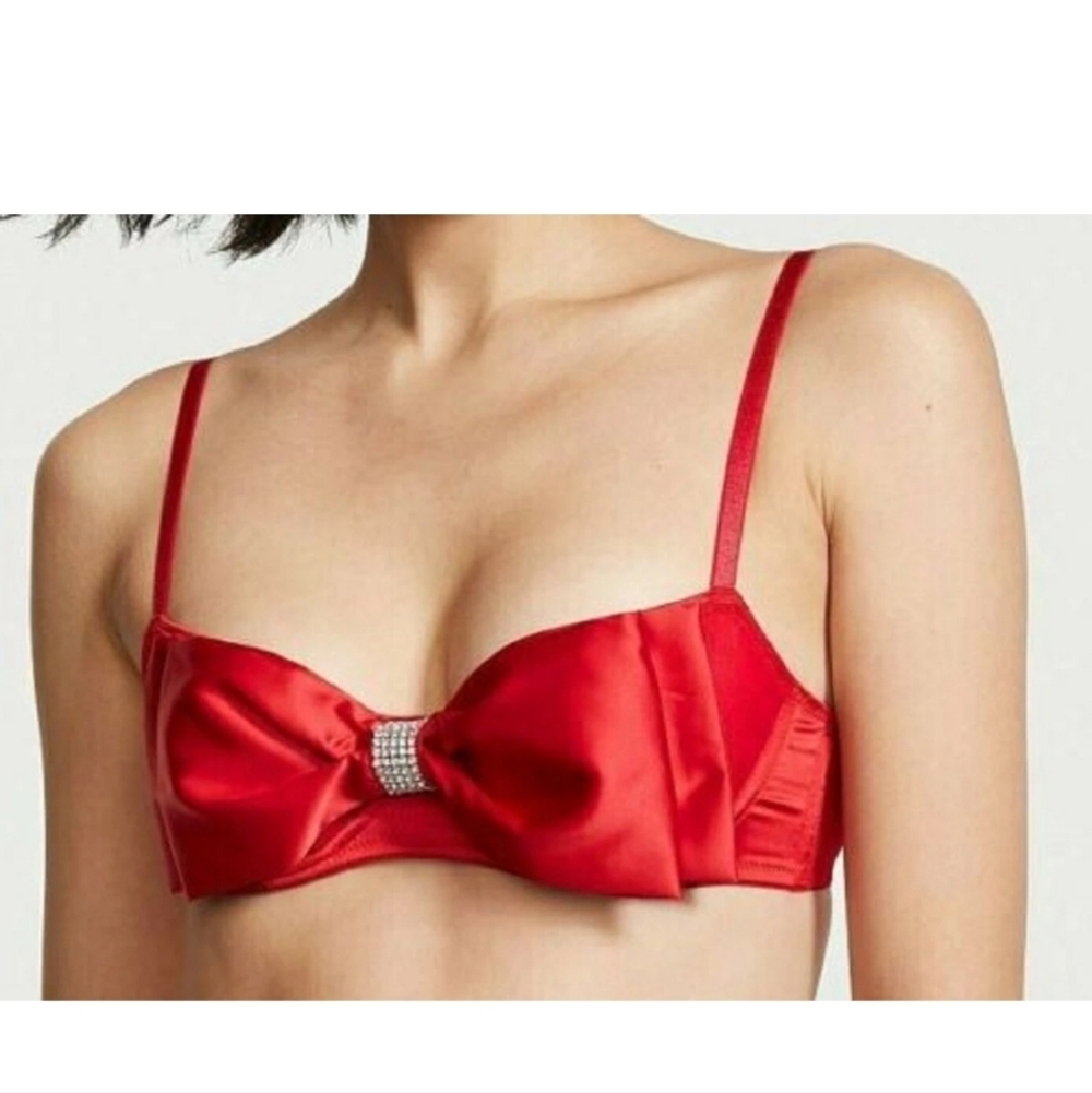 Victorias Secret Dream Angels Push-up w/out padding Bra Rhinestone Red Bow 36DD